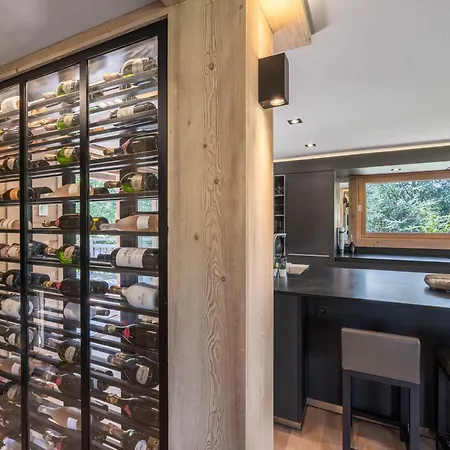 Chalet Spacieux Avec Pour 10 Adultes Et 4 Enfants A - Fr-1-569-192 *